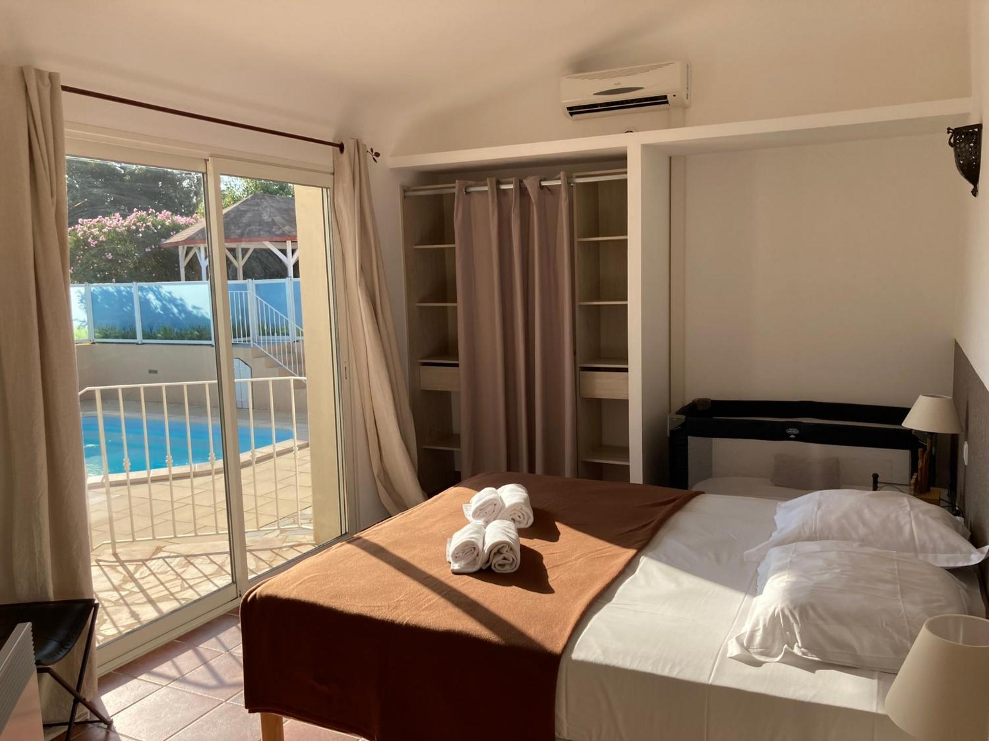 Villas Cala Corsa - 3 Et 4 Chambres - Cala Rossa Porto-Vecchio - Villas Entierement Climatisees Avec Piscine Chauffee Partagee Et Piscines Privees - Internet Gratuit Eksteriør billede
